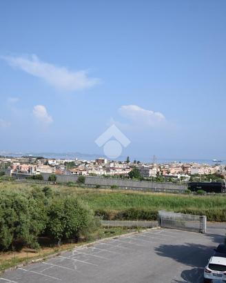 CAPANNONE A TORREGROTTA