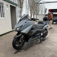 Yamaha tmax 530