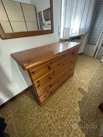 Comò in legno massello