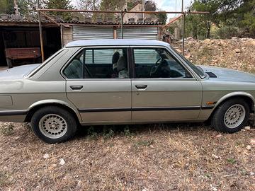 Ricambi carrozzeria e meccanica BMW e28 528 184cv