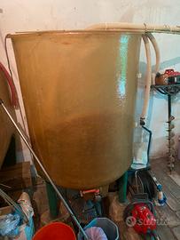 Botte in vetroresina con coerchio