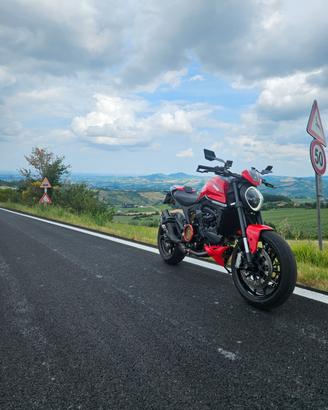 Ducati Monster 937 2021 scproject ducabike