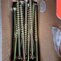 Confezione viti portanti per legno