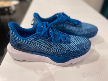 Under Armour Infinite PRO - US 10.5 EUR 44.5 -