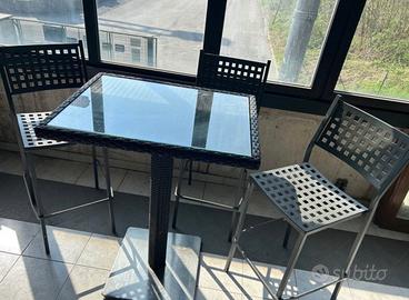 Tavolo + 3 sedie