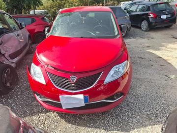 LANCIA YPSILON 3 1.2 PLATINUM 50K SINISTRATA