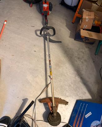 Decespugliatore oleomac