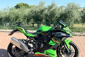 Kawasaki Ninja ZX-4 RR - 5.542 Km - Garanzia 2028