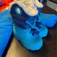 Tuta da sci e scarponcini da neve bambino