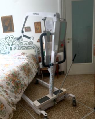 Alzapersone elettrico