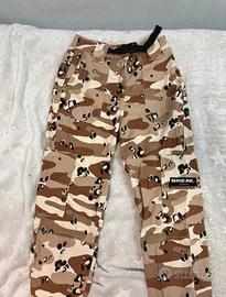 Abbigliamento- pantaloni cargo