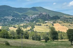 Bardi , val Ceno panoramica casetta