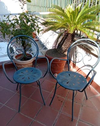 Coppia di sedie in ferro battuto da giardino