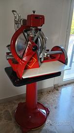 Affettatrice IRONWEED  tipo 330 con piedistallo