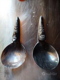 Cucchiaio tribale in osso