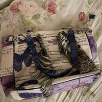 Borsa da donna con motivo decorativo