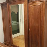 armadio in noce fine 800