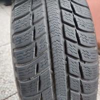 Gomme Toyota Yaris 