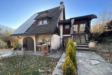 VILLA SINGOLA A BUSSOLENO