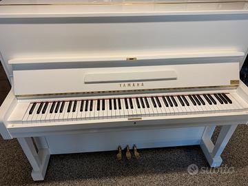 Pianoforte bianco- yamaha u1 bianco