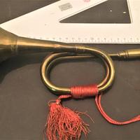 Antica tromba giocattolo