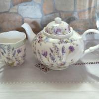 teiera e tazza 