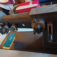 macchina da cucire d'epoca