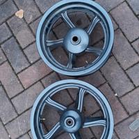 Downtown 125 '16 : abs km sella forcella cerchio p