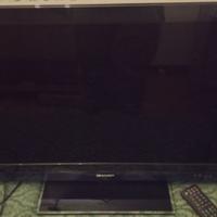 TV AQUOS Sharp LC-32LE700E