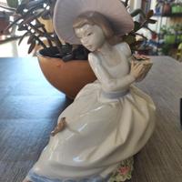 statuetta porcellana NAO di Valencia 