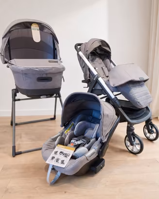Trio inglesina aptica 