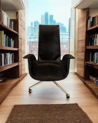 FK 6725 Bucket Chair