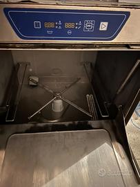 Lavastoviglie per ristoranti