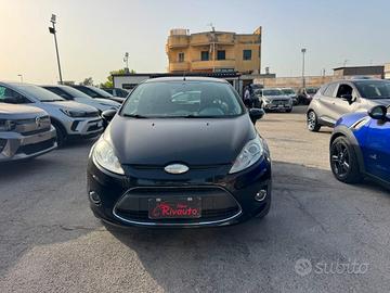 FORD Fiesta 1.4 TDCi 68CV 5 porte Titanium