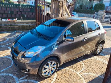 Auto Yaris EURO 5