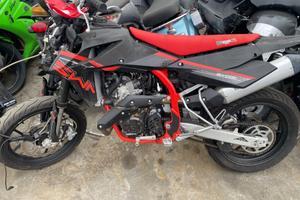 Stock ricambi SWM 125 R