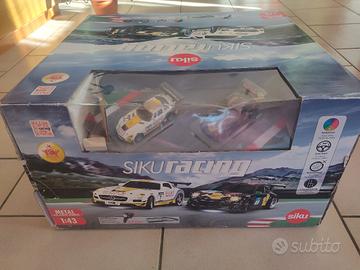 Pista Siku Racing con auto radiocomandate