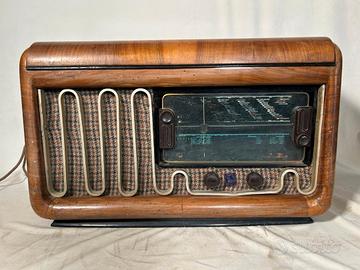 Radio d'epoca F.A.R.A. modello 532