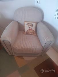 poltrona in velluto beige Art Decò 