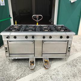 Cucina 8 Fuochi gas