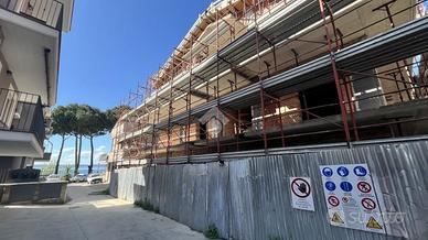 3 LOCALI A TREVIGNANO ROMANO