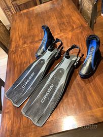 Pinne e calzari per immersioni