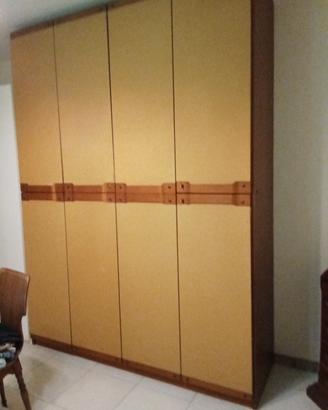 Guardaroba in Legno