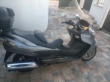 Suzuki Burgman 400