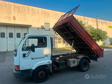 Nissan Cabstar 3.0 Td RIBALTABILE TRILATERALE