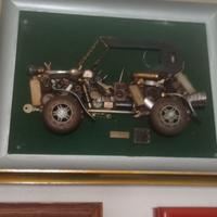 quadri fatti manualmente con vari oggetti 