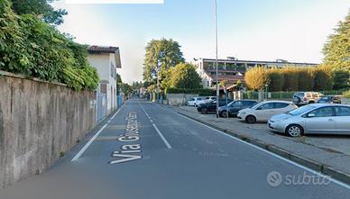 Bilocale a Como città ben disposto libero subito