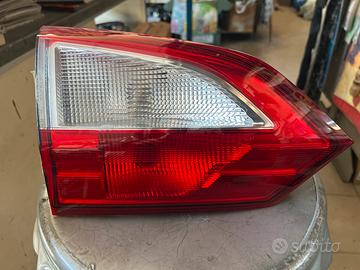 Fanale posteriore interno Ford Focus C-Max 2014