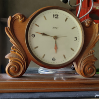 Vecchio orologio legno Vintage
