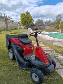 Trattorino tagliaerba 